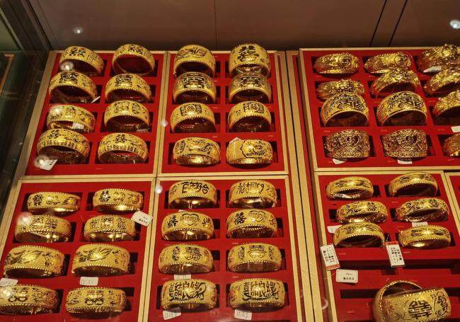 金价高点跳水 现在还适合入手吗 市场观望情绪浓厚