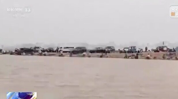 6人为钓大鱼竟操控无人艇进保护区 转发:共同保护生态环境,守护好一江碧水!