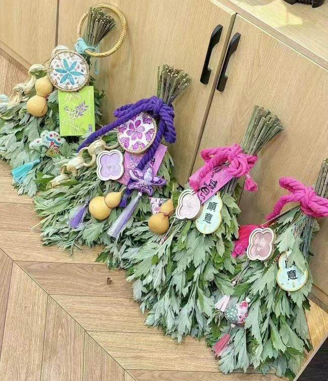 长沙有花店将艾草花束卖98元 节日氛围带动热销