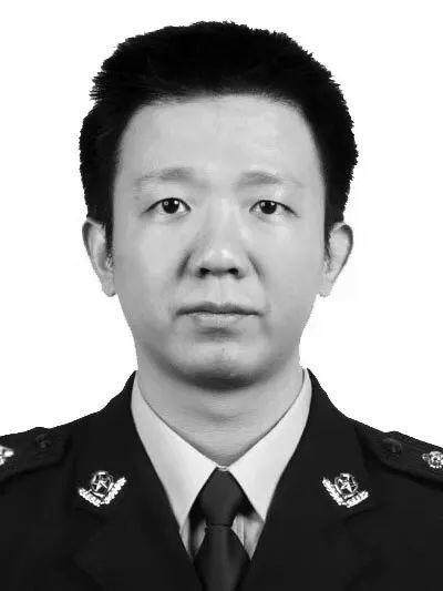 武汉警界科技精英万松因公牺牲