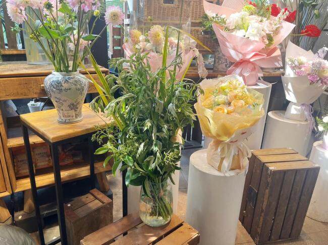 长沙有花店将艾草花束卖到98元 节日氛围推高需求